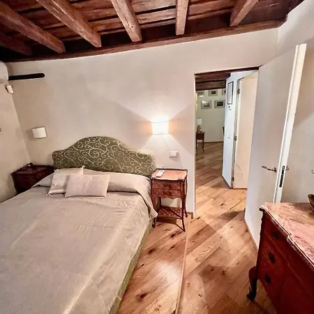 Torre Della Scimmia Rom